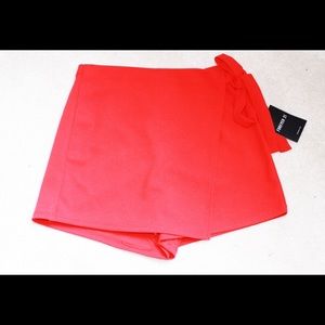 💕Sale! 2 for $15! Red skort